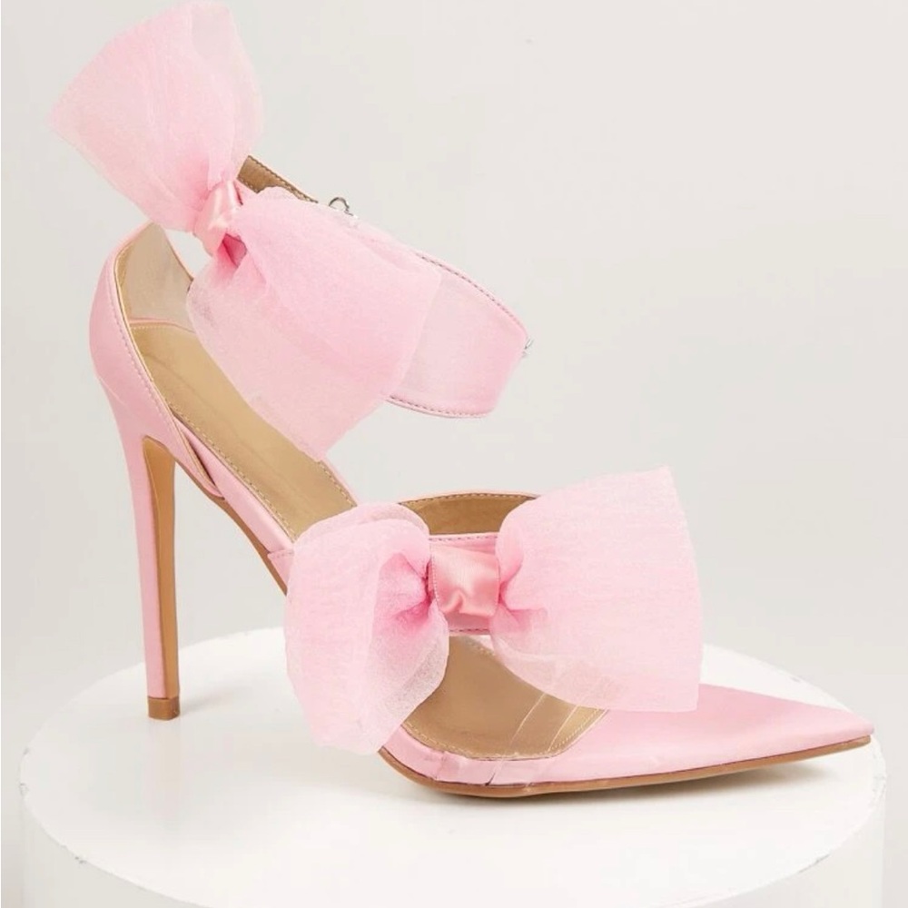 Pink heels